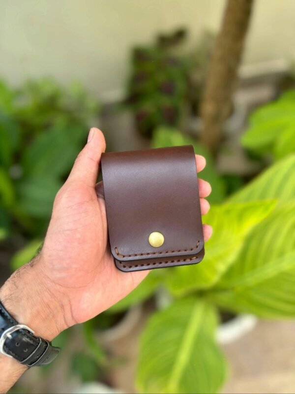 Smart leather wallet with snap button