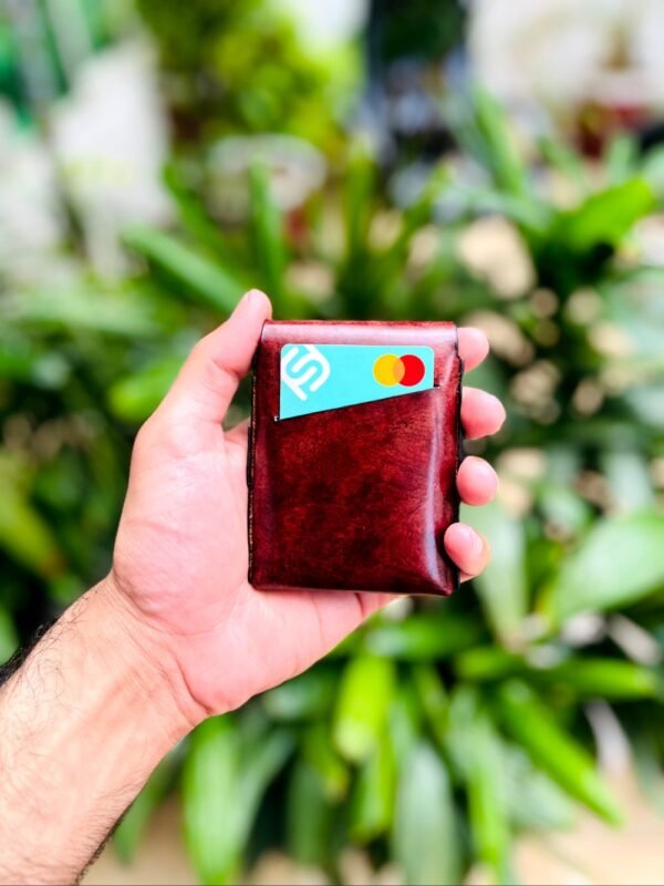 HP Caddy smart leather wallet back